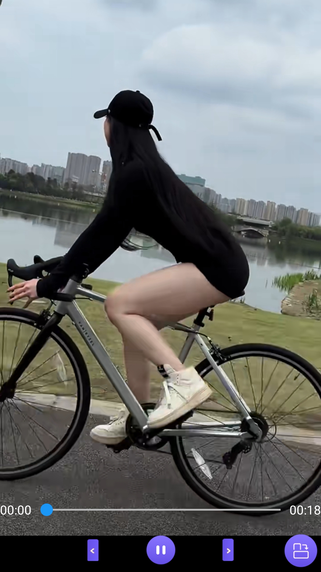 踩脚的袜子怎么搭配截图